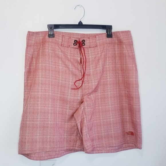 🌸 The North Face | Printed Bermuda Shorts, size 38 - Picture 1 of 10